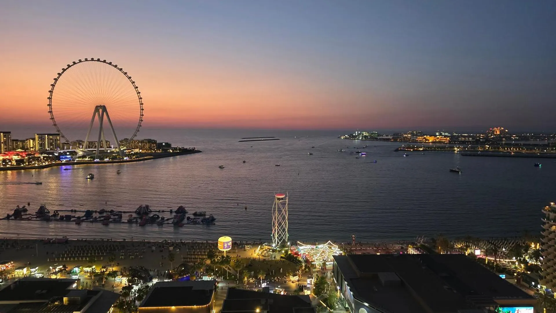 1 World Beach Property, Jbr, Award Winning Hostel, Coliving, Near Metro Dubaj